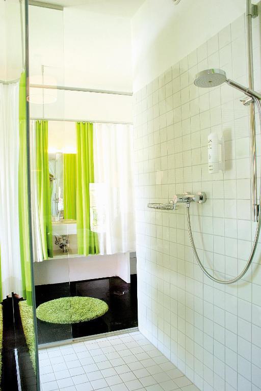 Hotel Zur Schonenburg Schonberg am Kamp Экстерьер фото